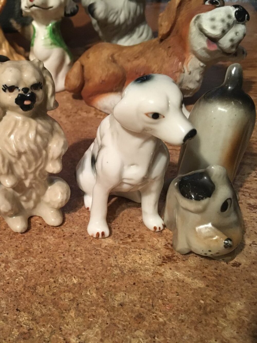 BIG LOT OF 30+ PUPPY DOG FIGURES PLUSH ENESCO POUND PUPPIES MCGRUFF JAPAN - Picture 7 of 16